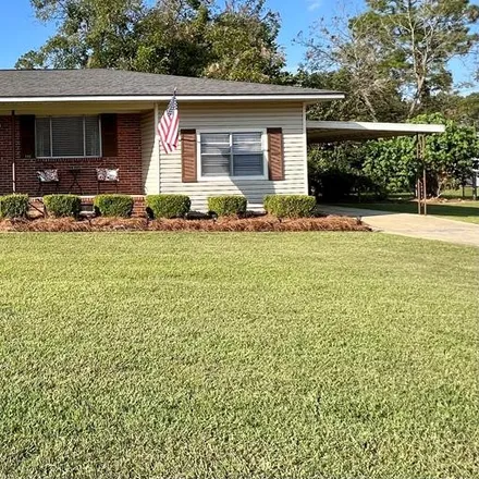 Buy this 3 bed house on 110 Oak Street in Fitzgerald, GA 31750