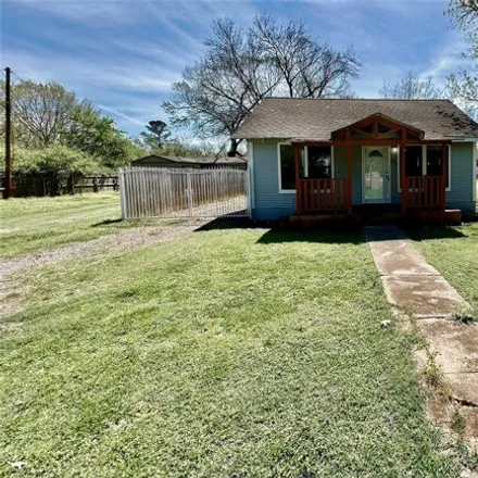 Rent this 3 bed house on 3177 Corsicana Street in Corsicana, TX 75110