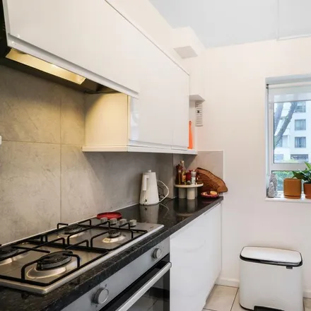 Image 2 - Reynolds House, Wellington Road, London, NW8 9SP, United Kingdom - Apartment for rent
