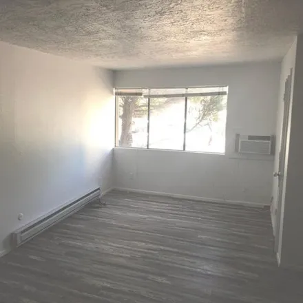 Image 9 - University Studio Apartments, 222 Maple Street Northeast, Albuquerque, NM 87106, USA - House for rent