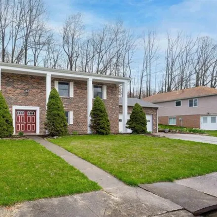 Buy this 5 bed house on 278 Poplar Drive in Baker Ridge, Monongalia County