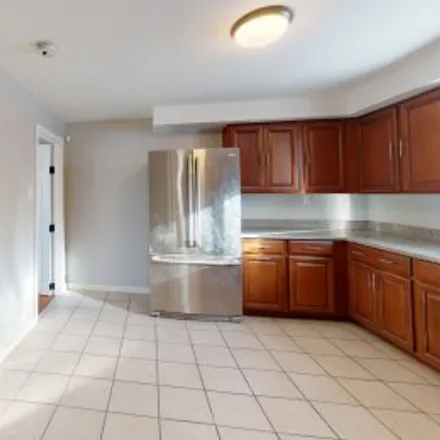 Buy this 3 bed apartment on 782 Minot Avenue