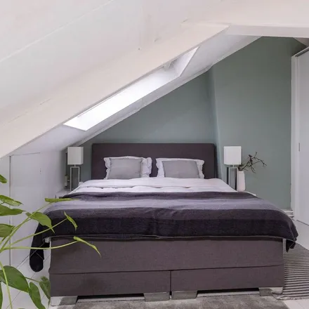 Rent this 2 bed apartment on Johan de Wittlaan 89-1 in 6828 XE Arnhem, Netherlands