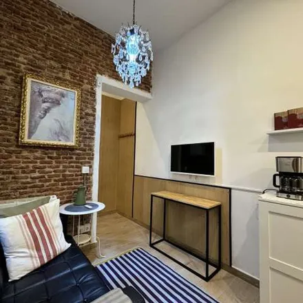 Image 2 - Calle Tudelilla, 3, 28039 Madrid, Spain - Apartment for rent