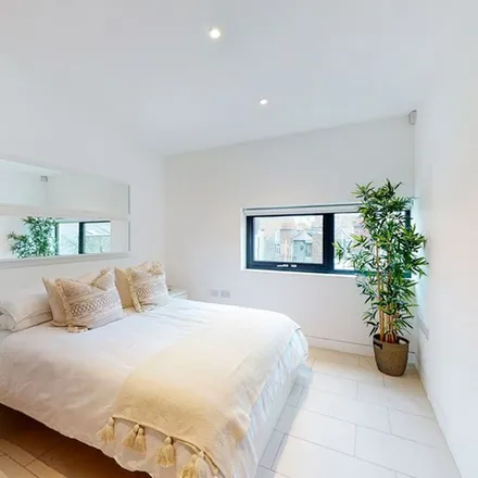 Image 9 - Latitude House, Oval Road, Primrose Hill, London, NW1 7EU, United Kingdom - Apartment for rent