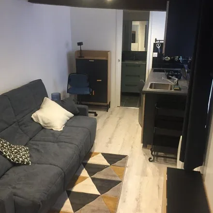 Rent this 1 bed apartment on 21 Place du Martroi in 45000 Orléans, France