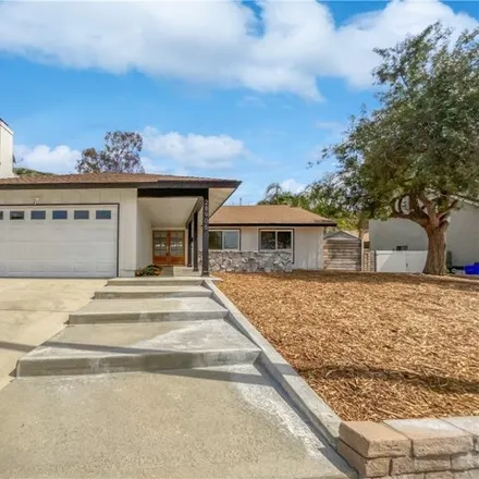 Buy this 3 bed house on 28906 Gladiolus Dr in Canyon Country, California