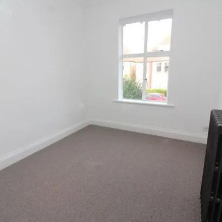 Rent this 3 bed apartment on Lawrence Road in Hove, BN3 5RA