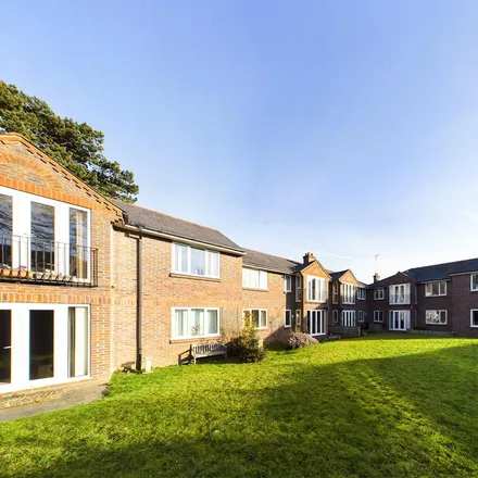 Rent this 1 bed apartment on Daledene in 10 Lewes Road, East Grinstead