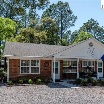 Buy this studio house on 329 Stuart Avenue in Southport, NC 28461