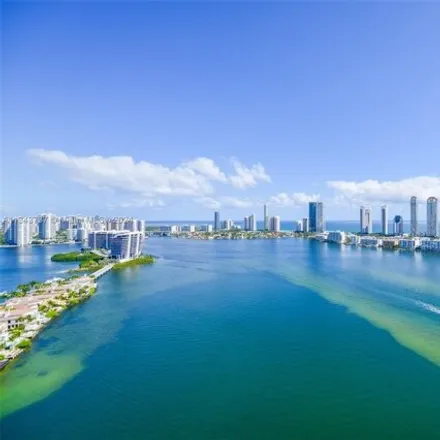 Buy this 3 bed condo on 2800 Island Boulevard in Aventura, FL 33160