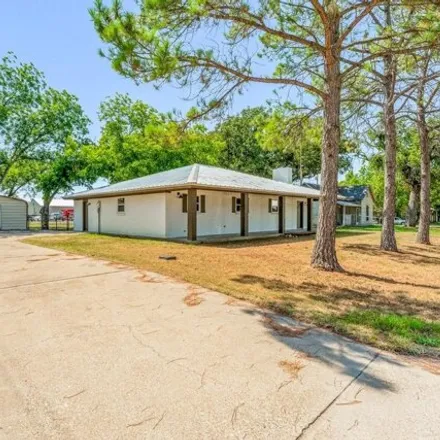 Buy this 4 bed house on 171 Walnut in Gordon, Palo Pinto County