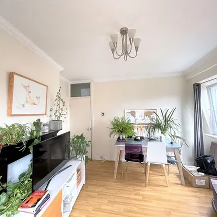 Image 9 - Butler House, Digby Street, London, E2 0RW, United Kingdom - Apartment for rent