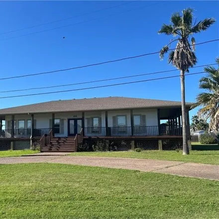 Rent this 3 bed house on 442 Causeway Drive in Portland, TX 78374