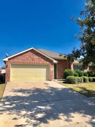 Rent this 3 bed house on 1021 Terrace View Drive in Fort Worth, TX 76108