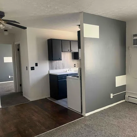 Rent this 1 bed apartment on 926 Marion Ave