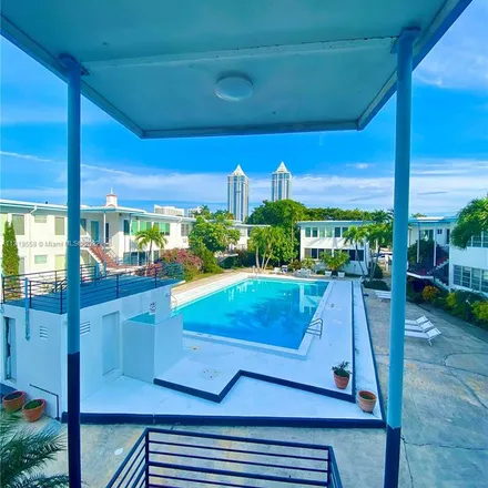 Image 3 - Pine Tree Drive @ 47th Street, Pine Tree Drive, Miami Beach, FL 33140, USA - Apartment for rent