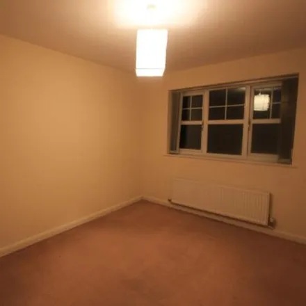 Image 9 - Haughton Green, Mancunian Road / opposite Wordsworth Road, Mancunian Road, Haughton Green, M34 7WN, United Kingdom - Apartment for rent