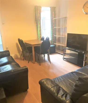 Image 2 - 70 Alton Road, Selly Oak, B29 7DX, United Kingdom - Duplex for rent