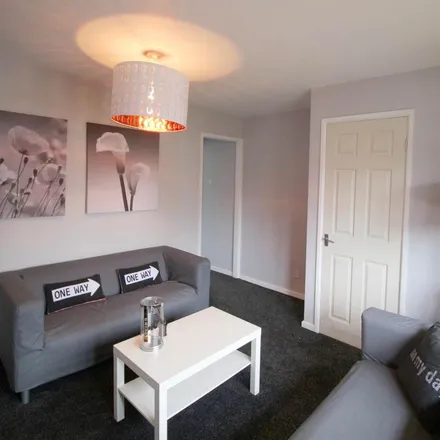 Rent this 1 bed duplex on 92 Eden Crescent in Leeds, LS4 2TS