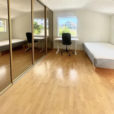 Rent this 1 bed apartment on Kringsjåveien 62 in 5163 Laksevåg, Norway