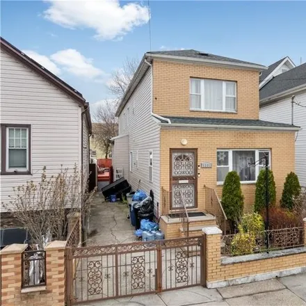 Image 2 - 1391 Remsen Ave, Brooklyn, New York, 11236 - House for sale