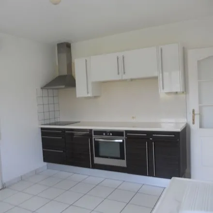 Rent this 4 bed apartment on 3 Allée du Clos in 77760 Nanteau-sur-Essonne, France