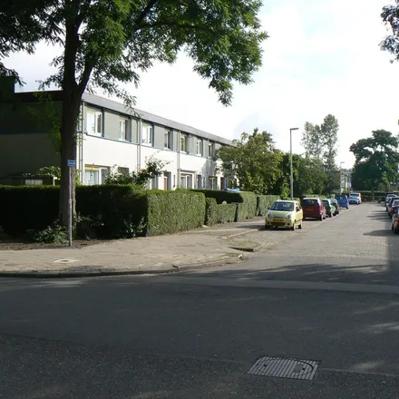 Rent this 3 bed apartment on Averdijk 108 in 3079 GG Rotterdam, Netherlands