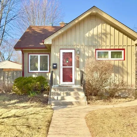 Buy this 3 bed house on 4304 44th Avenue South in Minneapolis, MN 55406