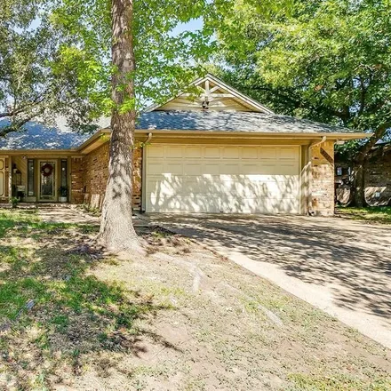 Buy this 3 bed house on 4205 Hemlock Street in Fort Worth, TX 76137