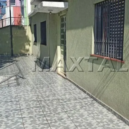 Rent this 1 bed apartment on Rua Sr. Do Monte in 380, Rua Senhor do Monte