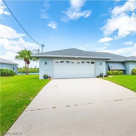 Buy this 3 bed house on East Retunda Parkway in Cape Coral, FL 33904