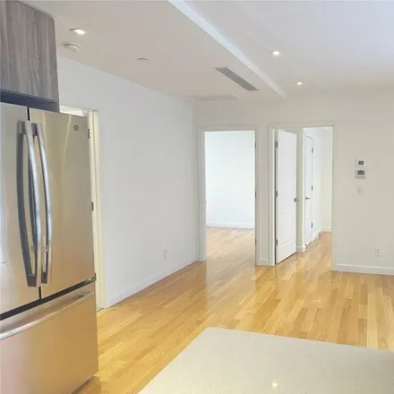 Image 5 - 41-93 Parsons Boulevard, New York, NY 11355, USA - Apartment for rent