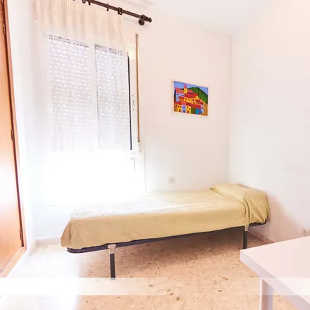 Rent this 5 bed room on Mesón Los Alcores in Calle Farmacéutico Murillo Herrera, 10
