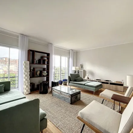 Rent this 5 bed apartment on 1 Place Winston Churchill in 92200 Neuilly-sur-Seine, France