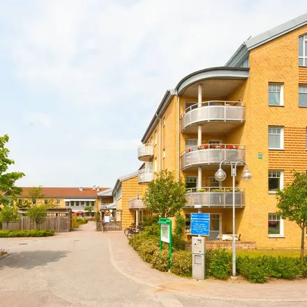 Rent this 2 bed apartment on Nöbbelövsvägen 2 in 226 52 Lund, Sweden