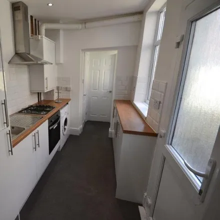 Rent this 3 bed townhouse on Windermere Street in Leicester, LE2 7FU
