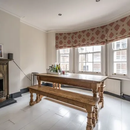 Rent this 3 bed apartment on 6 Dorset Street in London, W1U 6QW