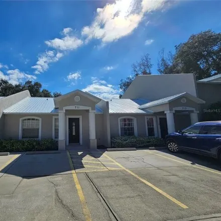 Rent this 2 bed apartment on unnamed road in Winter Haven, FL 33823