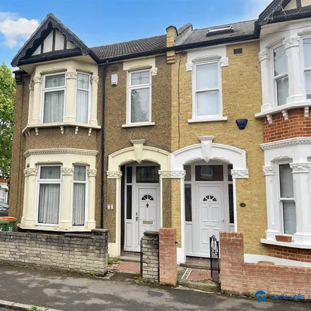 Rent this 3 bed house on 81 Crofton Road in London, E13 8QT