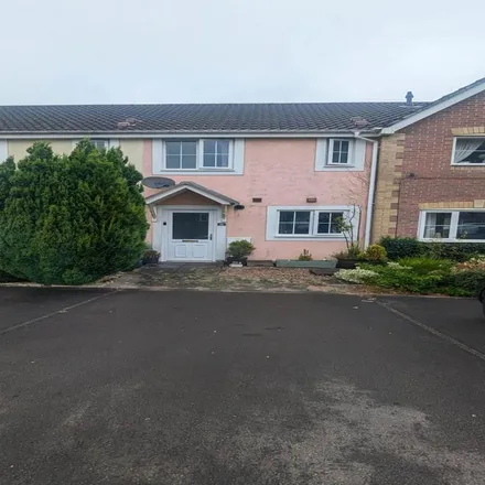 Image 1 - Bluebell Drive, Bryncae, CF72 9UN, United Kingdom - House for rent