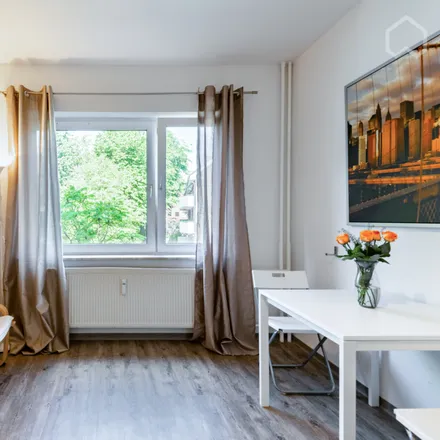 Rent this 1 bed apartment on Kurvenstraße 18 in 22043 Hamburg, Germany