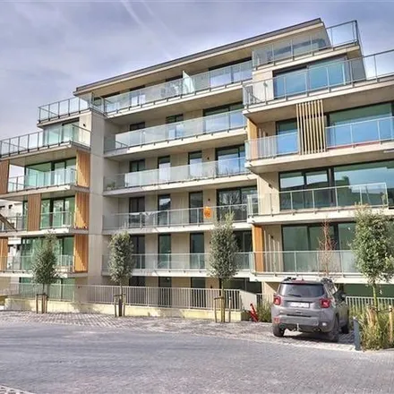 Rent this 3 bed apartment on Twee-Bruggenstraat 14 in 8530 Harelbeke, Belgium