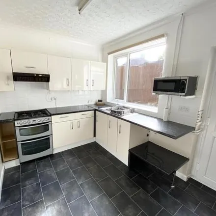 Rent this 2 bed duplex on Woodstock Road in Leicester, LE4 2HL