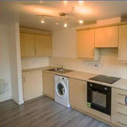 Image 4 - Blackstairs Road, Ellesmere Port, CH66 1SD, United Kingdom - Apartment for rent