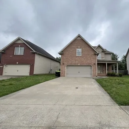 Rent this 4 bed house on 1128 Chinook Circle in Clarksville, TN 37042