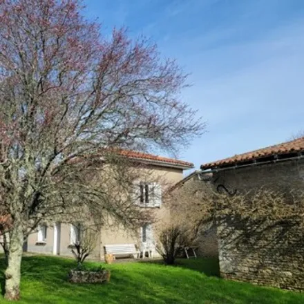 Image 2 - Champagne-Mouton, Charente, France - House for sale