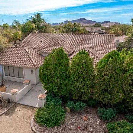 Buy this 5 bed house on 2346 West Mesquite Street in Maricopa County, AZ 85086