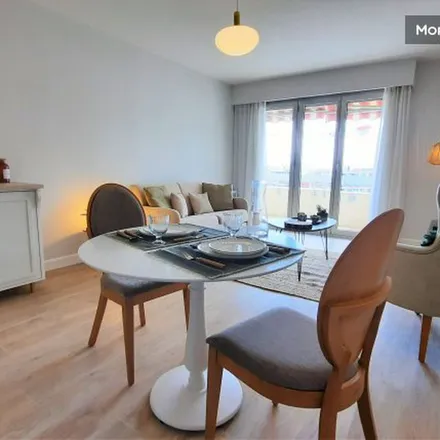 Rent this 2 bed apartment on 26 Rue Sainte-Marie in 92400 Courbevoie, France