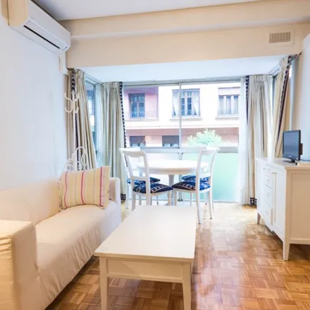Image 3 - Calle de Lagasca, 72, 28001 Madrid, Spain - Apartment for rent